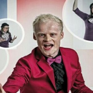Danny Shooter performing